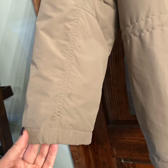 Beige Lands' End Winter Parka - Stylish & Functional! ❄️ - Picture 6 of 8